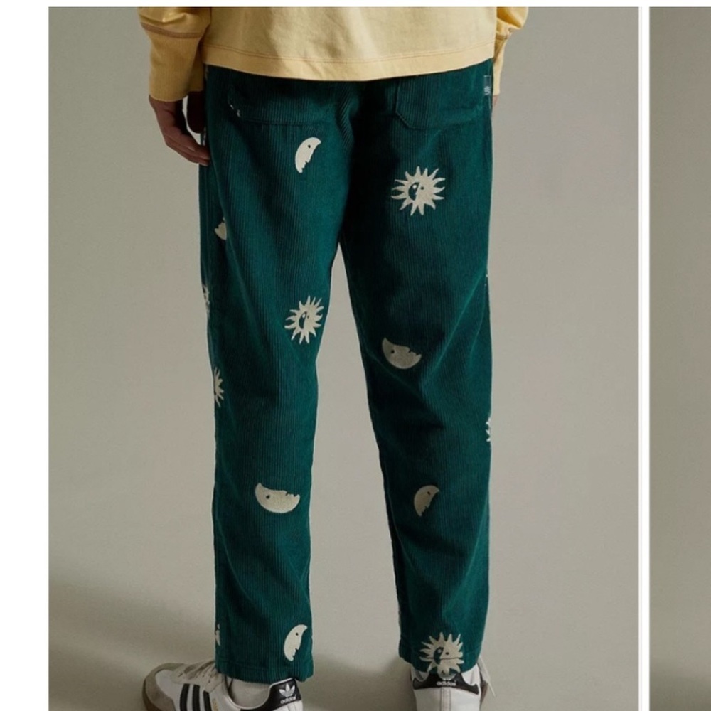 Urban Outfitters Green Corduroy Pants with Sunburst Pattern - Picture 2 of 5